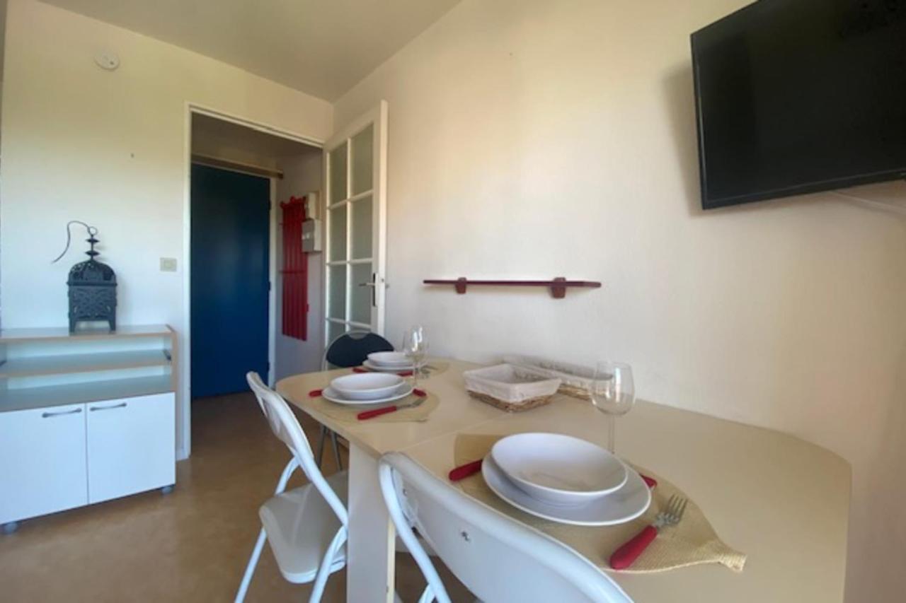 23m Peaceful With Balcony With Sea View !
