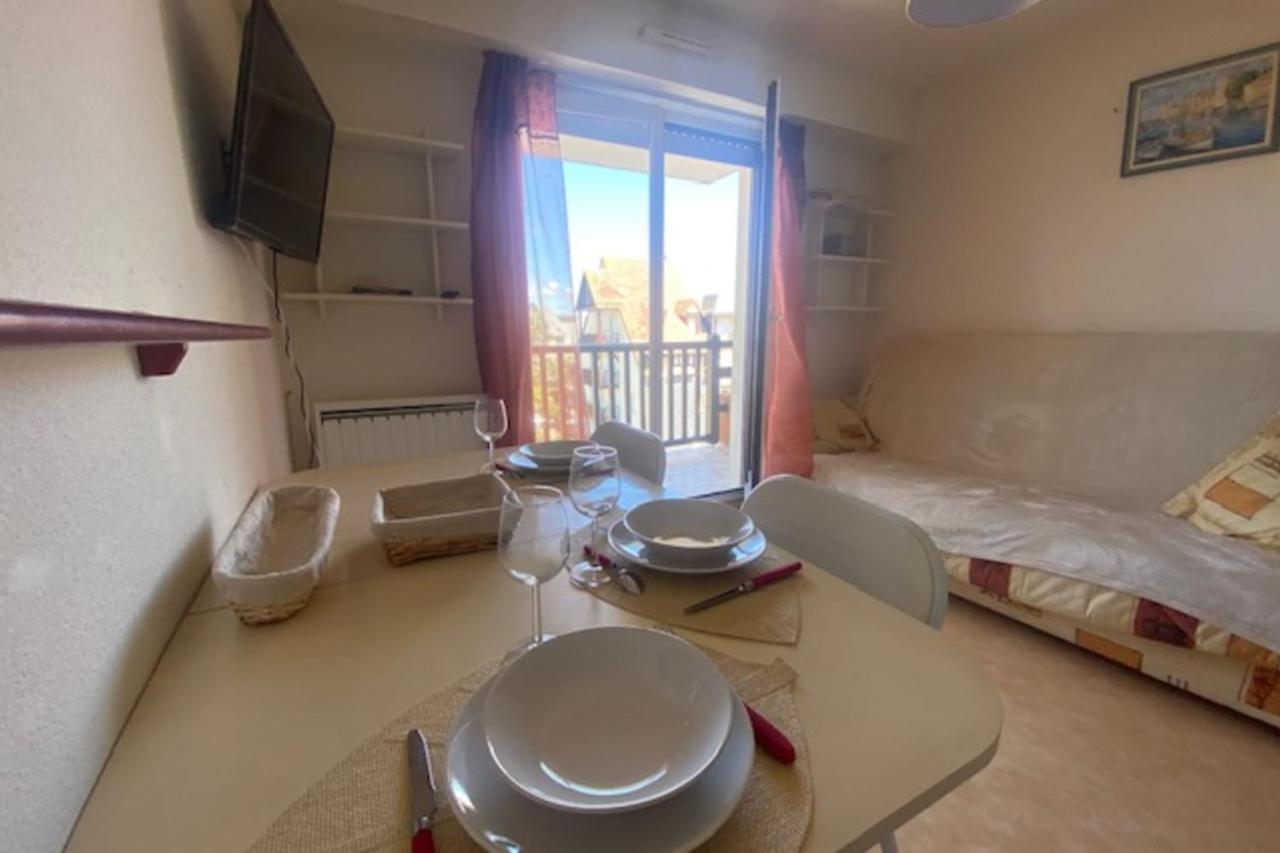 23m Peaceful With Balcony With Sea View !