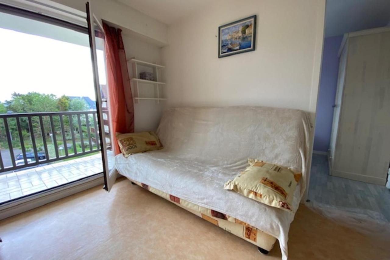 23m Peaceful With Balcony With Sea View ! Appartamento Cabourg